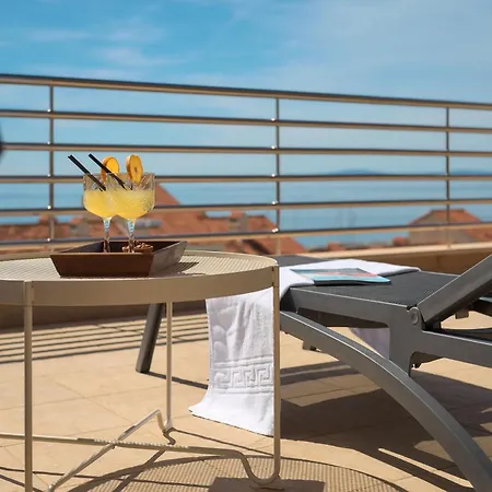 Sun Penthouse Apartment *